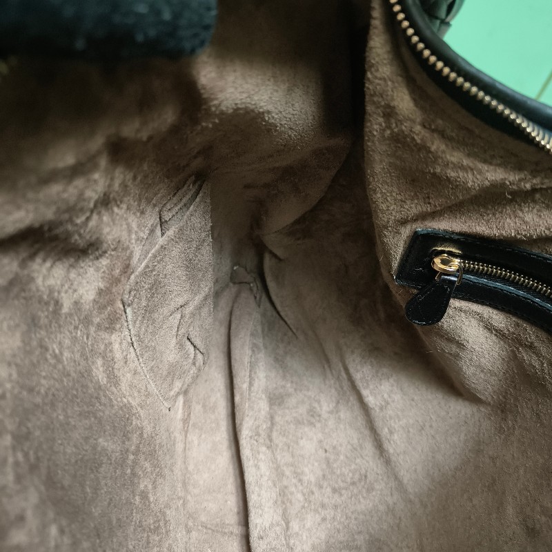 【8成新】㊣✨Bottega Veneta ✨寶緹嘉 BV Hop Bag 羊皮 黑色 編織 手提包 肩背包 腋下包 月牙包 /二手包/二手精品/保證正品🌳二手樹屋🌳-33