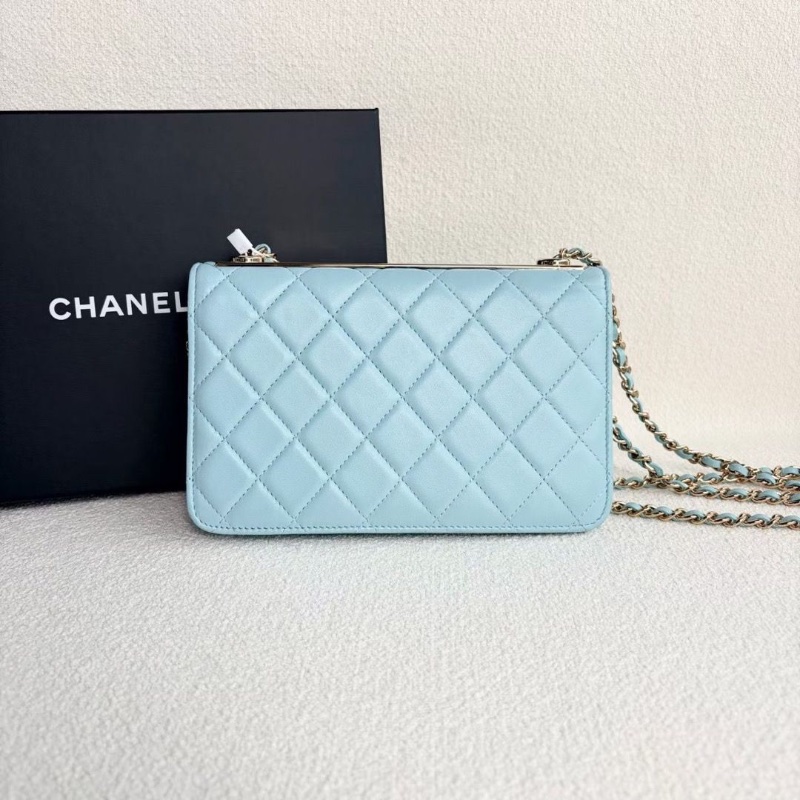 ChanelTrendyCC woc淺藍色金扣 羊皮 19*12*2 98新配件盒子塵袋保卡購證-1