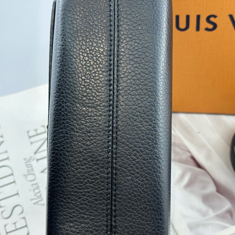 芯片款 路易威登/Louis Vuitton Twist One Handle黑金小號扭扭包-8