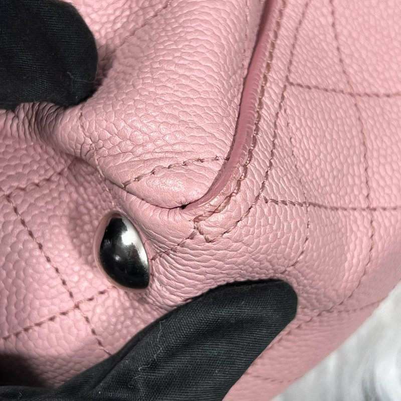 香奈兒/Chanel 櫻花粉銀扣荔枝皮 菱格紋鏈條托特包-10