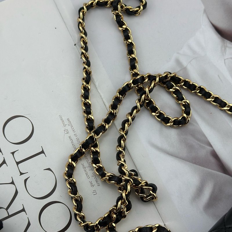 香奈兒/Chanel 黑金髮財WOC 羊皮鏈條包-11