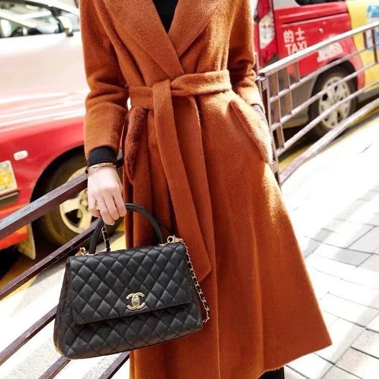 Chanel cocohandle黑金斜背包 荔枝皮 大號33*22*12 99新配件盒子塵袋保卡-1
