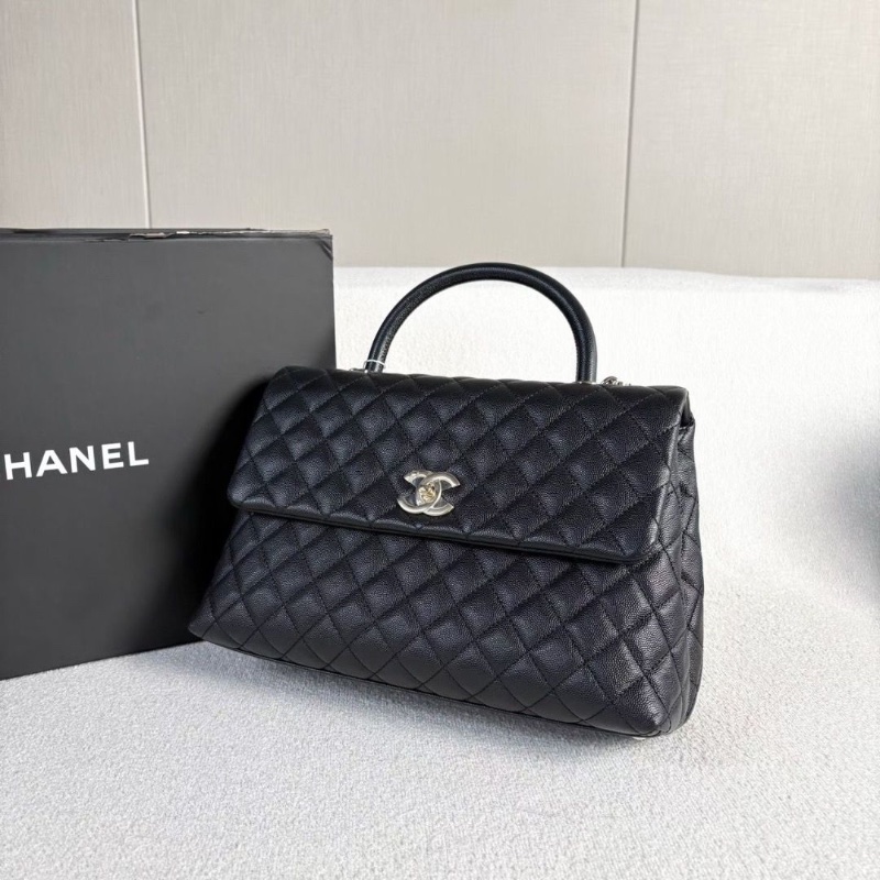 Chanel cocohandle黑金斜背包 荔枝皮 大號33*22*12 99新配件盒子塵袋保卡-5