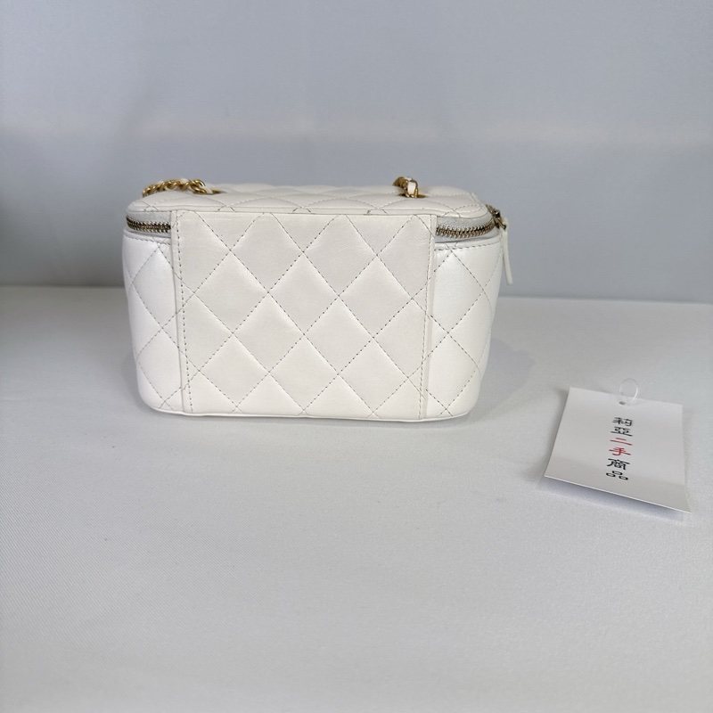 莉亞精品♡ Chanel AP2303 金珠白盒子 二手-3