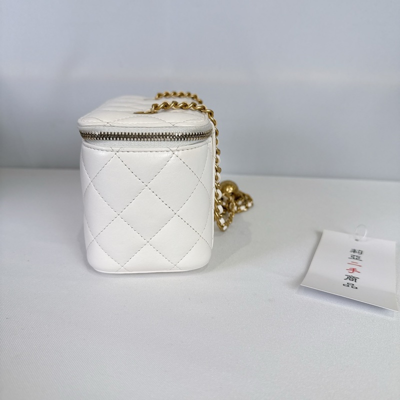 莉亞精品♡ Chanel AP2303 金珠白盒子 二手-5