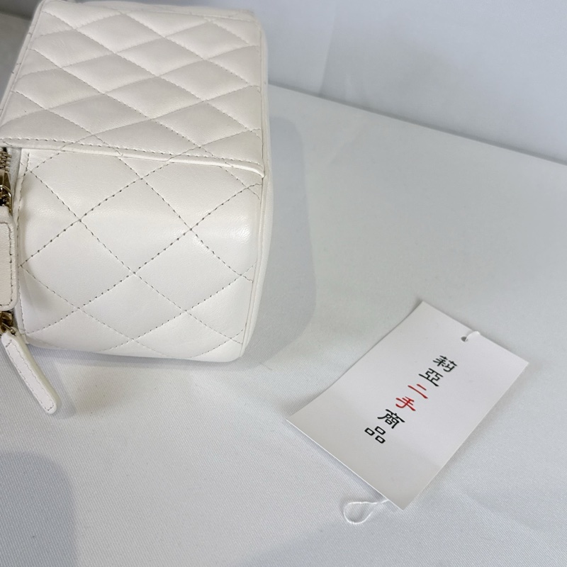 莉亞精品♡ Chanel AP2303 金珠白盒子 二手-15