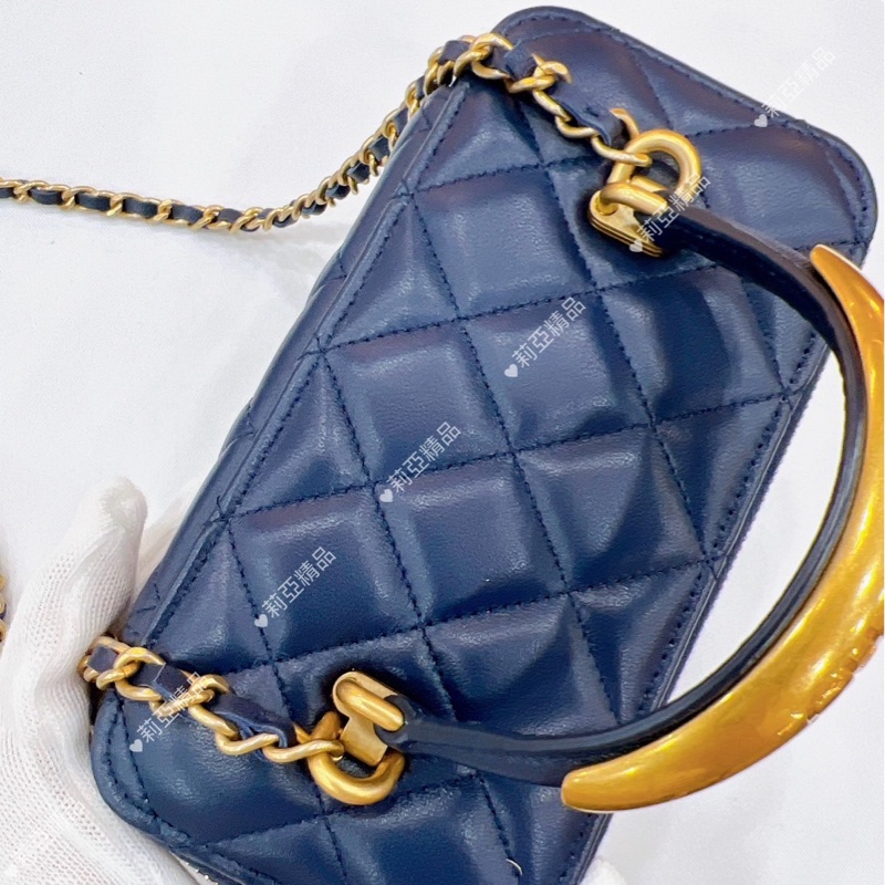 莉亞精品♡ Chaenel 手把長盒子藍 二手-12