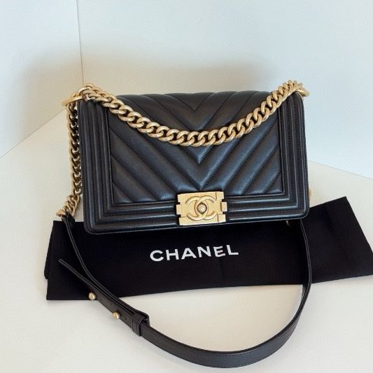 香奈兒/Chanel 經典Leboy中號 黑金牛皮V紋鏈條包-0