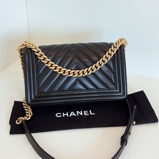 香奈兒/Chanel 經典Leboy中號 黑金牛皮V紋鏈條包-1