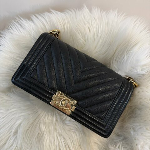 香奈兒 黑金山紋 BOY25