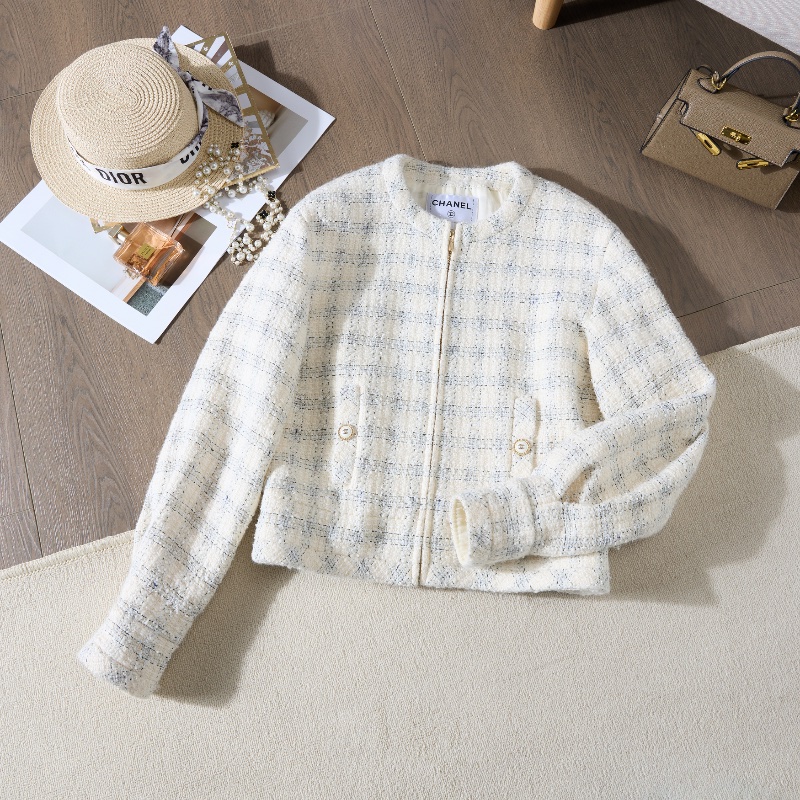 ❤️CHANEL 超模劉雯同款 雪地系列 外套-0