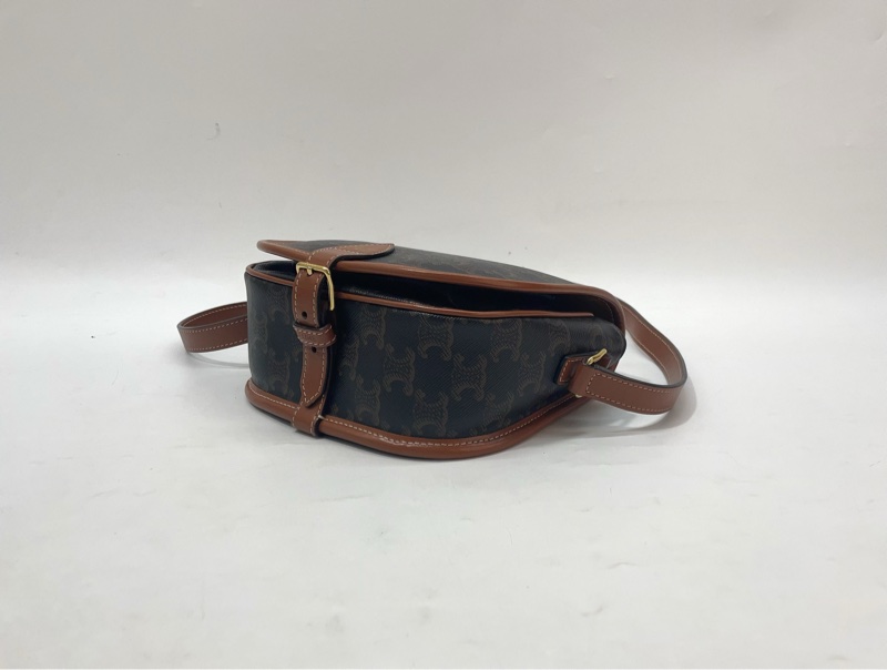 Celine Triomphe帆布拚咖牛皮金釦斜背馬鞍包-6