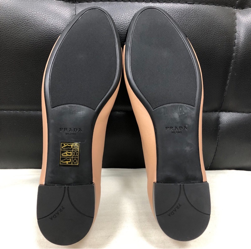 【全新✨經典芭蕾鞋❤️全網最低價】Prada黑色漆皮拼粉色蝴蝶結平底鞋37碼 小羊皮-4