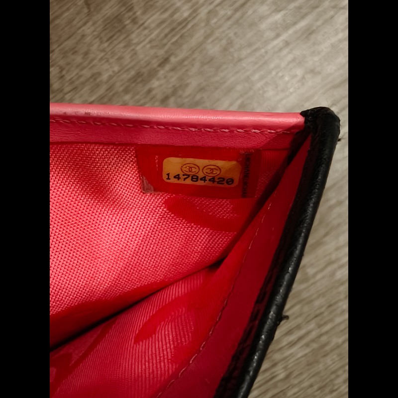 不議價特價出清,家人不使用的chanel香奈兒coco皮夾,功能正常,買到賺到-8