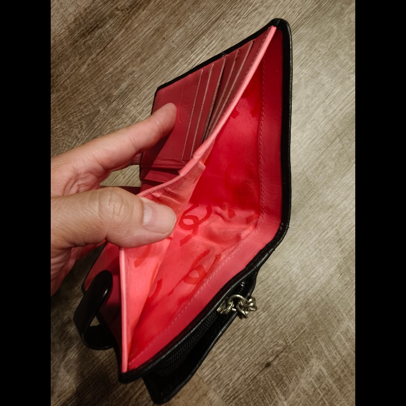 不議價特價出清,家人不使用的chanel香奈兒coco皮夾,功能正常,買到賺到-9