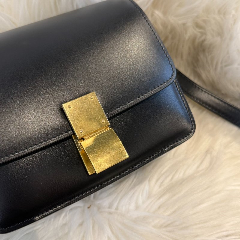 Celine Classic box 小牛皮肩背包-2