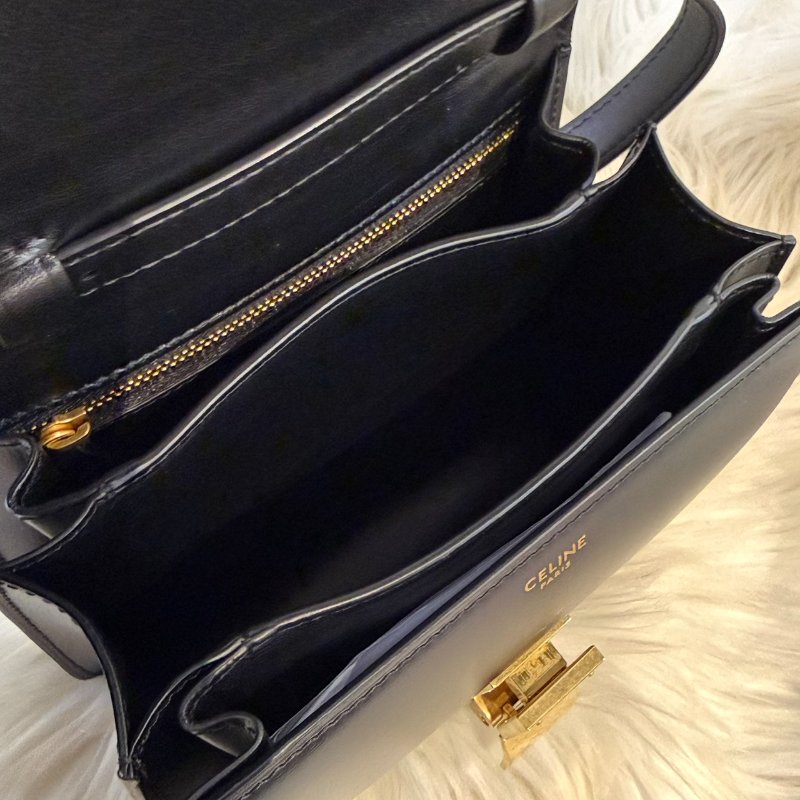 Celine Classic box 小牛皮肩背包-5