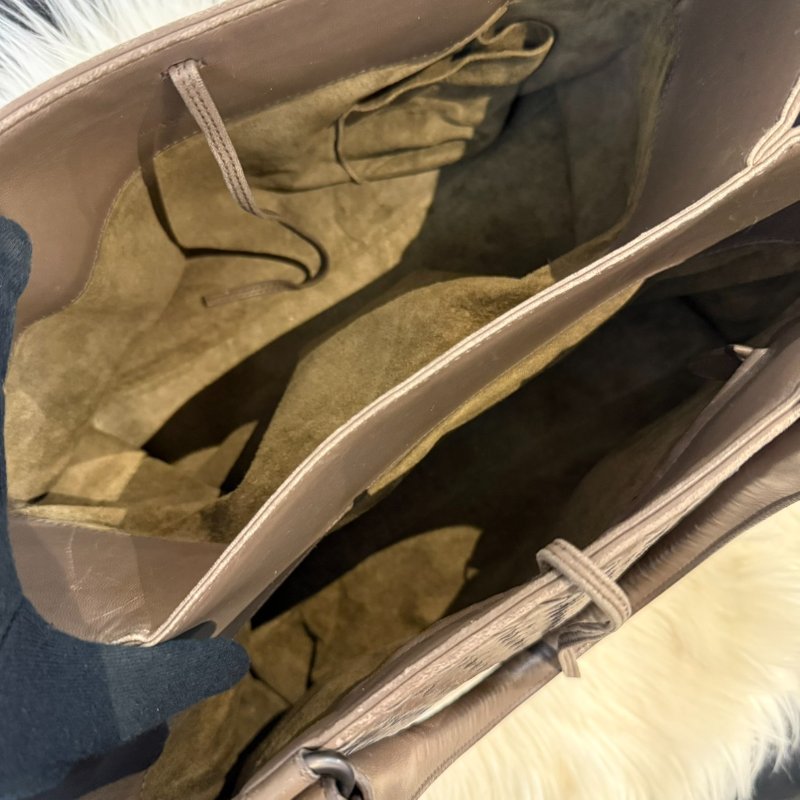 BV 納帕手提大包-5