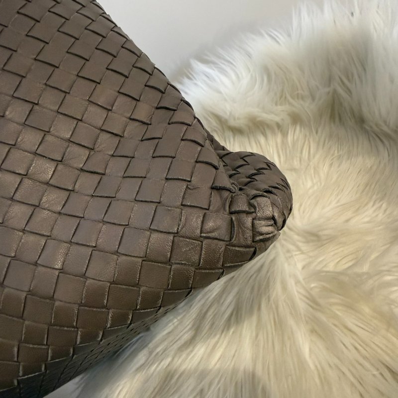 BV 納帕手提大包-6