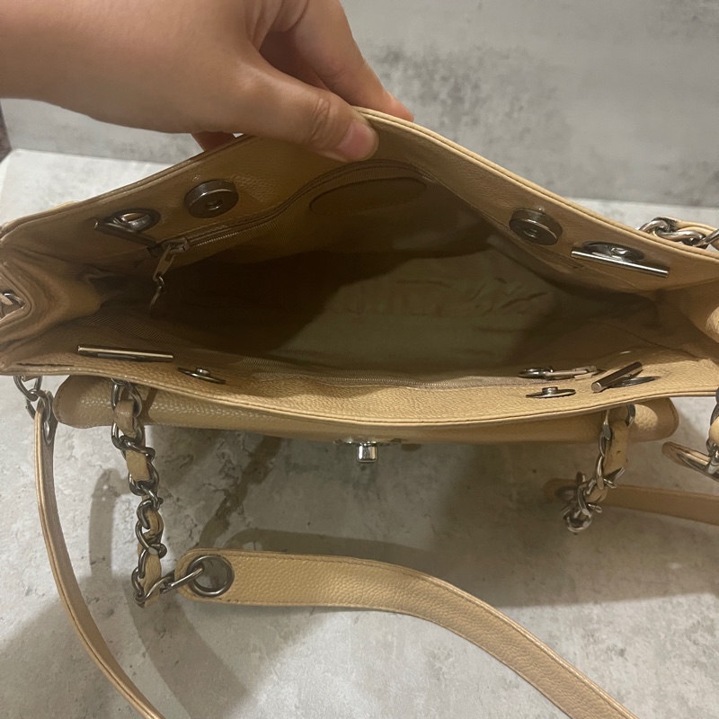 Chanel奶茶色小號奶粉包-11