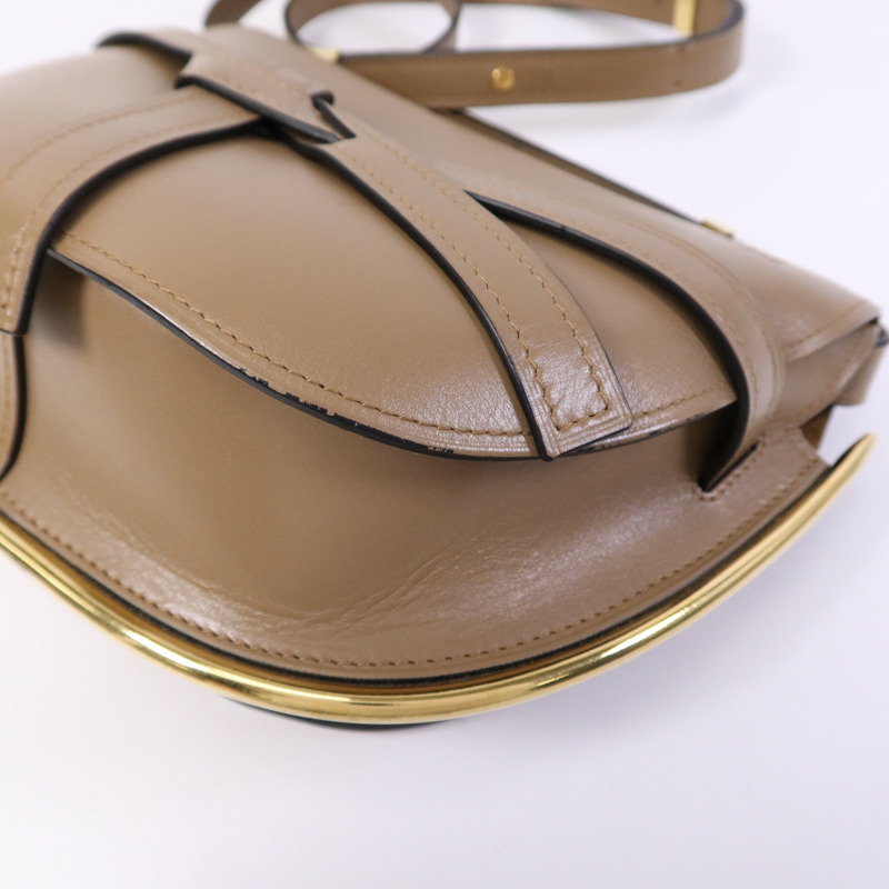 LOEWE 牛皮皮革Gate金扣手挽袋-4