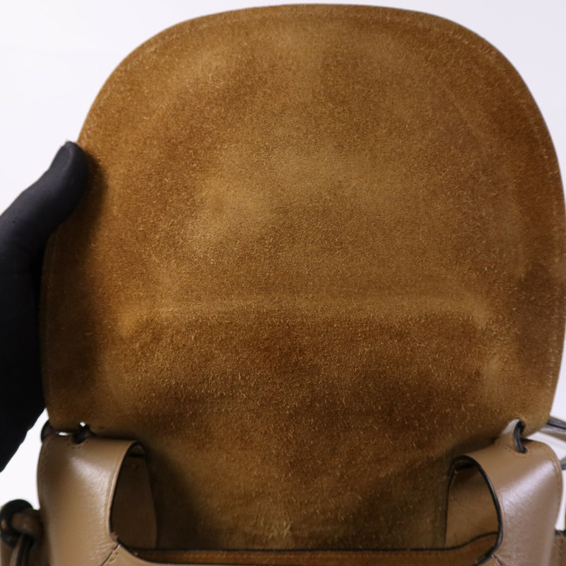 LOEWE 牛皮皮革Gate金扣手挽袋-11