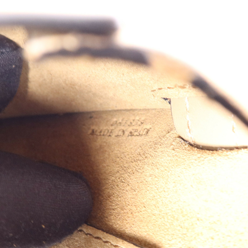 LOEWE 牛皮皮革Gate金扣手挽袋-14