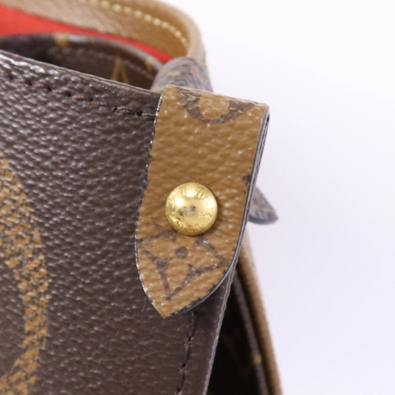 LOUIS VUITTON Monogram Giant OnTheGo GM金扣手挽肩背兩用袋-9