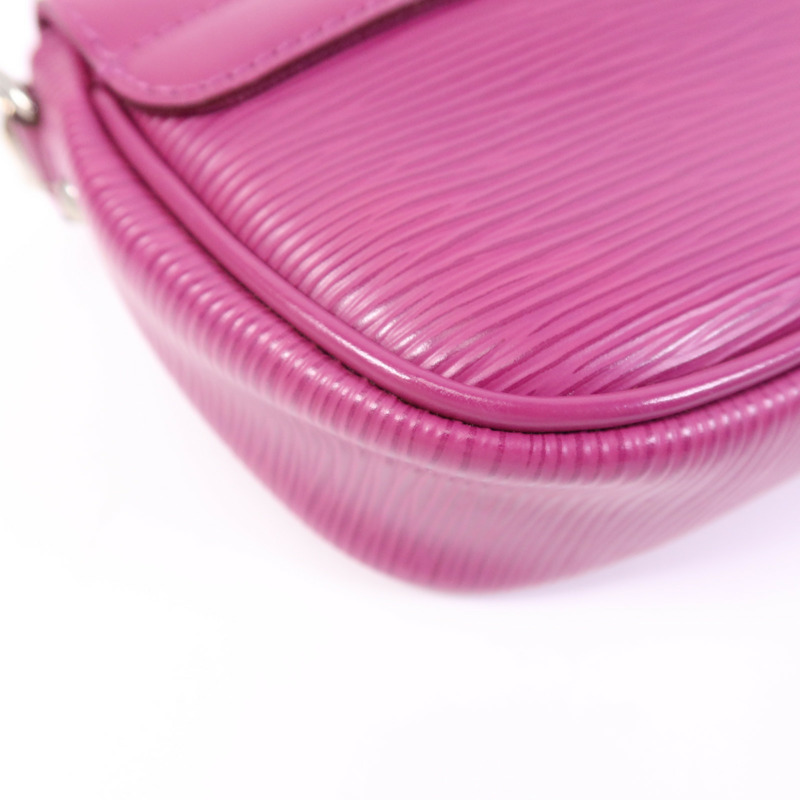 LOUIS VUITTON Epi Pochette Montaigne銀扣肩背袋-7