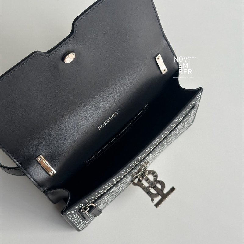 閒置新🫰🏻 Burberry 博伯利 TB 鎖釦包 黑(滿版Logo白字)-4