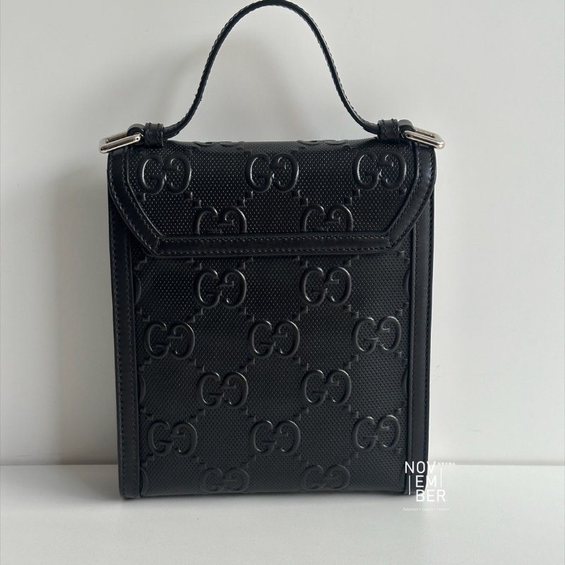 Gucci 黑色壓紋郵差包-6