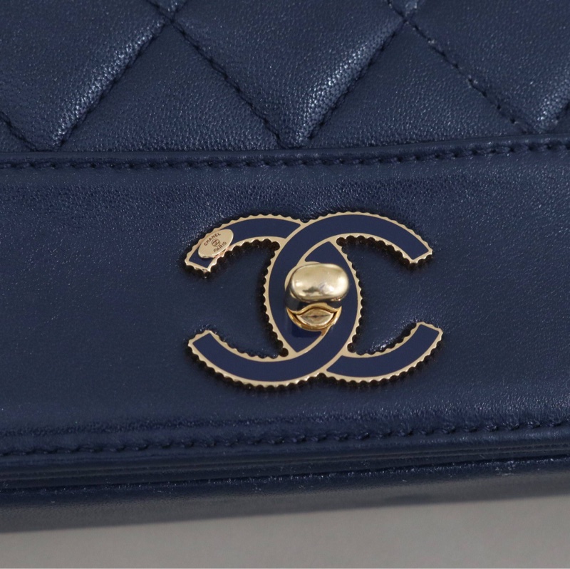 【經典復古✨帥氣型格😍全網最低價】Chanel 琺瑯扣翻蓋鏈條包 海軍藍 金鍊-8