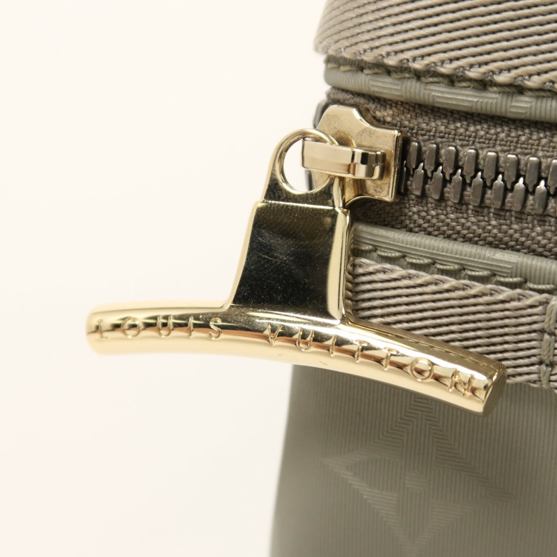 LOUIS VUITTON Monogram Titanium Messenger PM金扣肩背袋-9