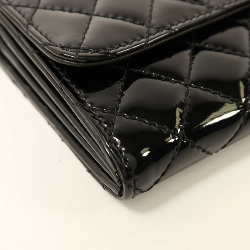 CHANEL 漆皮皮革Chain Shoulder銀扣鏈帶肩背袋-10