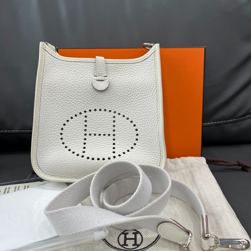 【純潔白月光✨百搭實用❗️入門之選】Hermes 冰川白mini Evelyne TC皮-3