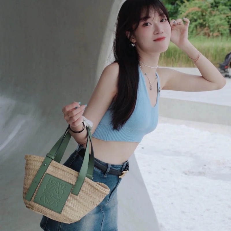 Loewe草編包-1