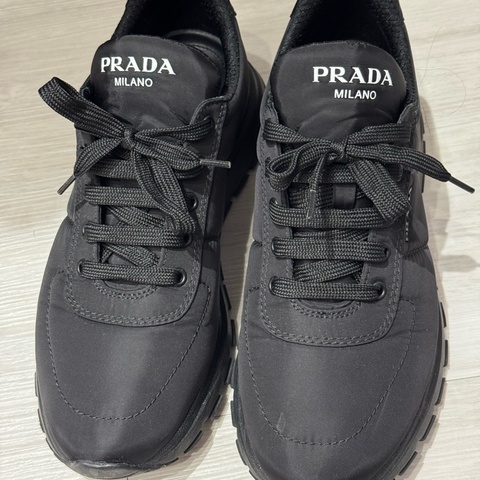 PRADA 尼龍 休閒鞋