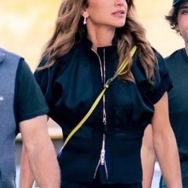 ❤️ LV 王妃同款 時尚設計感 短外套-1