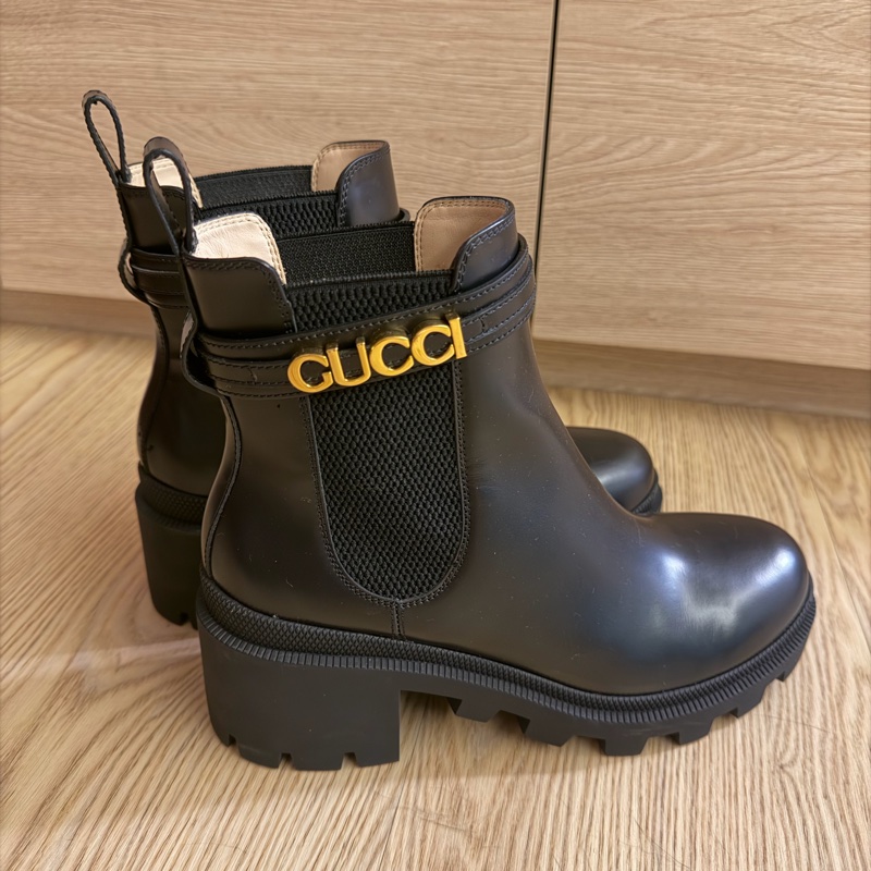全新Gucci黑色短靴-3