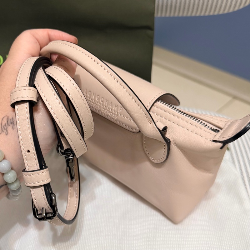 Longchamp LE PLIAGE XTRA 皮革手拿包 XS - 裸粉色 水餃包 斜背包 手提包 小廢包-8