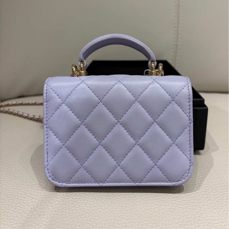 【98新✨ 全網最低價】 31開帶卡 Chanel mini woc 香芋紫 金扣 羊皮 手柄斜挎包 王心凌同款(下單前先詢問庫存❗️）-1