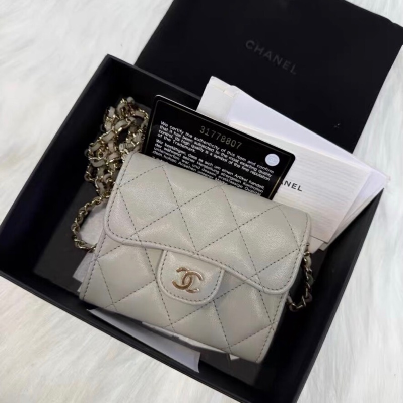 【95新 ✨ 全網最低價！】31開帶卡 Chanel 香奈兒 灰色菱格紋小卡包 帶鏈條 （下單前先詢問庫存❗️）-1