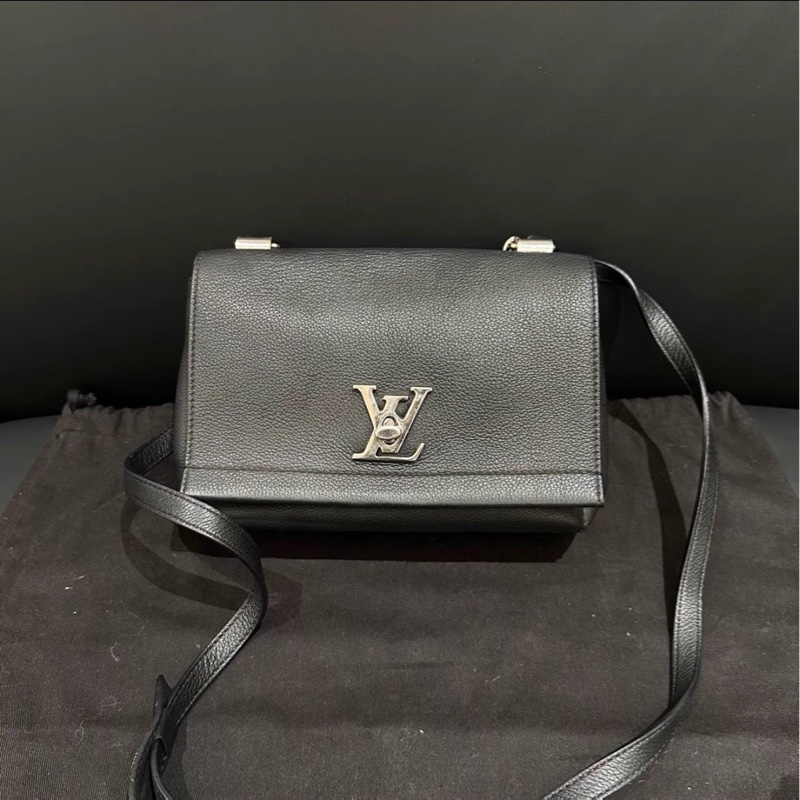 99新🆕日常款😍😍Lv路易威登黑銀小號lock me全皮鏈條包手提斜挎包-3