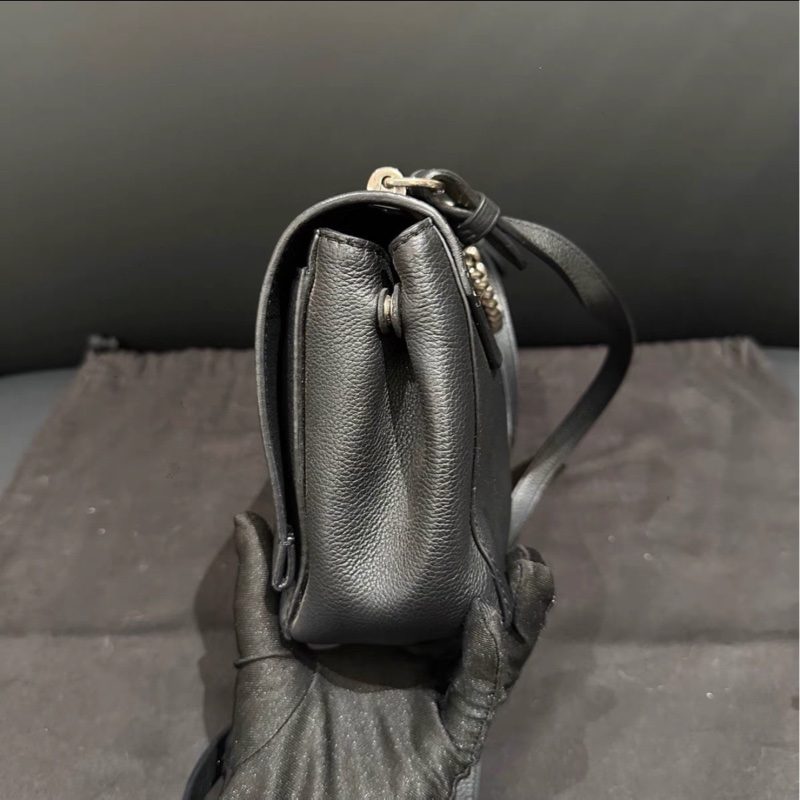 99新🆕日常款😍😍Lv路易威登黑銀小號lock me全皮鏈條包手提斜挎包-5