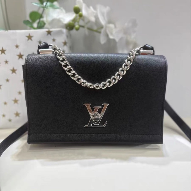 99新🆕日常款😍😍Lv路易威登黑銀小號lock me全皮鏈條包手提斜挎包-6
