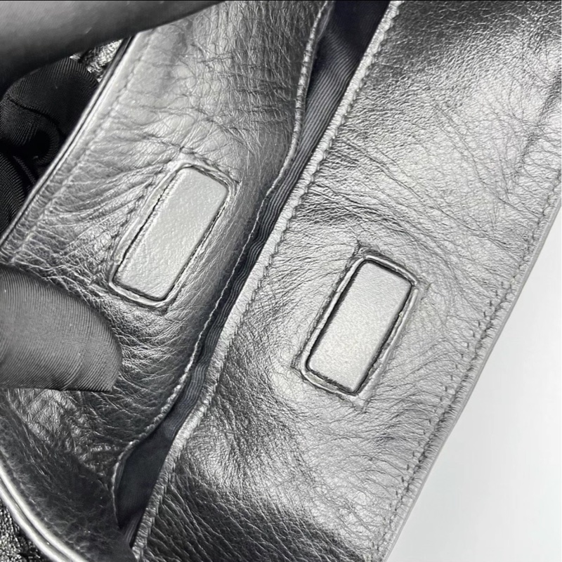 絕美爆款❤️‍🔥超難買🥹Ysl聖羅蘭黑色油蠟皮niki shopping bag托特包單肩手提包-15