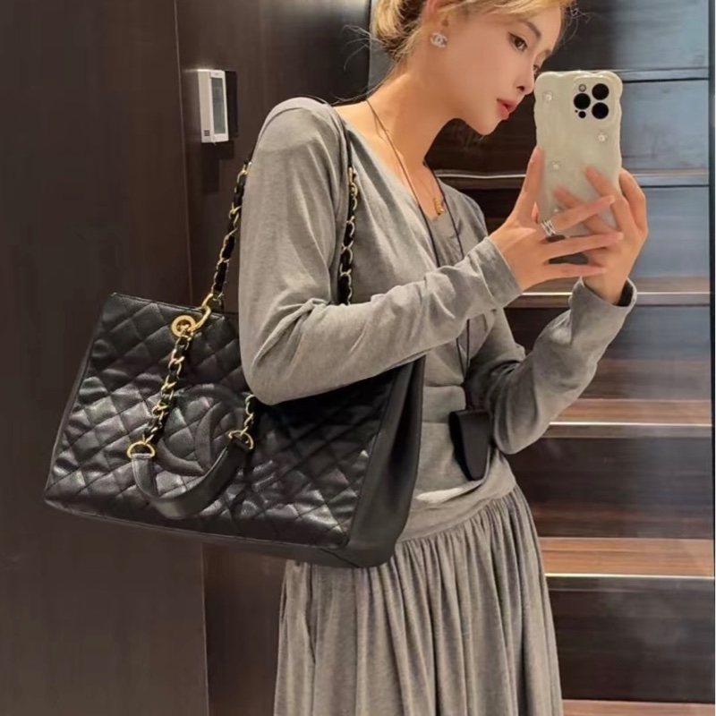 「JL精品代購」98新 香奈兒GST黑金荔枝牛皮托特包-1