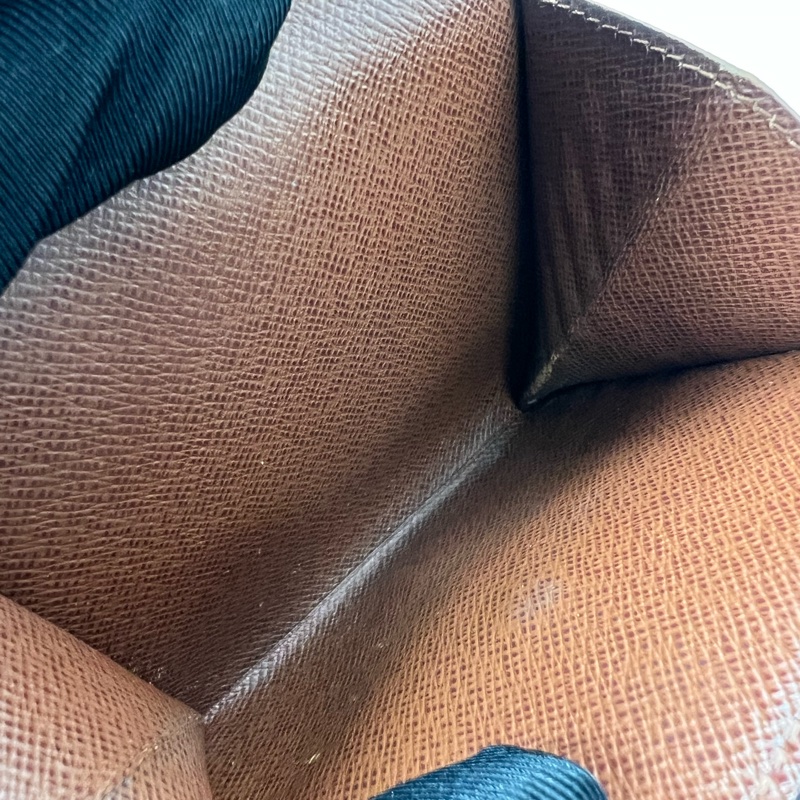 💗香緹國際精品💗 817 LV 三折短夾-8