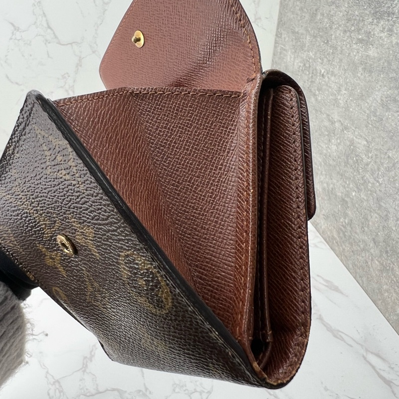 💗香緹國際精品💗 817 LV 三折短夾-9