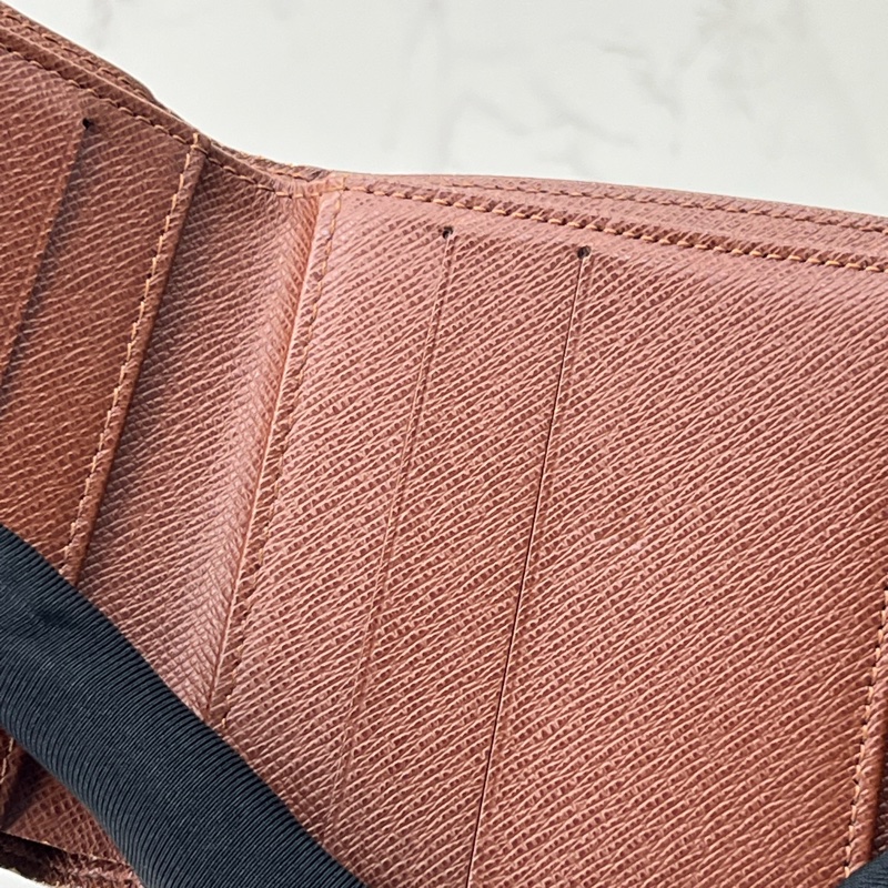 💗香緹國際精品💗 817 LV 三折短夾-12